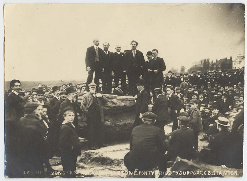 An election campaign meeting for Labour candidate C.B. Stanton at the Pontypridd common land. Image from the People's Collection Wales, © Pontypridd Library 2023.